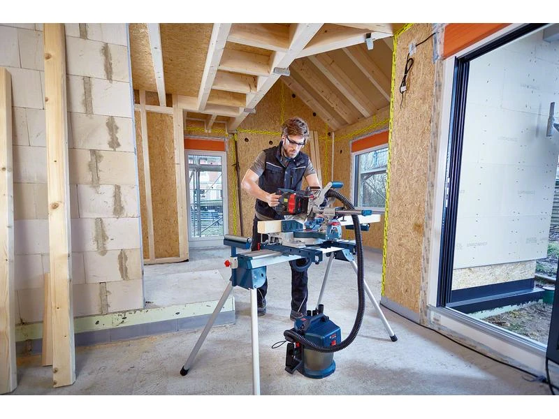 Bosch Professional Akku-Kapp- und Gehrungssäge GCM 18 V-216 BITURBO Solo 6 Bosch Professional Akku-Kapp- und Gehrungssäge GCM 18 V-216 BITURBO Solo – Bild 4