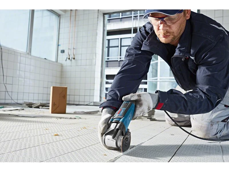 Bosch Professional Oszillierer Multi-Cutter GOP 55-36 inkl. L-BOXX & Zubehör 10 Bosch Professional Oszillierer Multi-Cutter GOP 55-36 inkl. L-BOXX & Zubehör – Bild 8