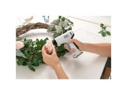 BLACK+DECKER Heissklebepistole BCGL115-XJ ink. 20 Klebestifte -Multi Tools DE 225653960 xxl