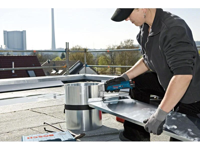Bosch Professional Akku-Blechschere GSC 12V-13 Solo 4 Bosch Professional Akku-Blechschere GSC 12V-13 Solo – Bild 2